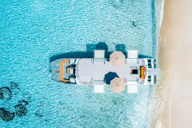 SeaStar彩虹号航拍