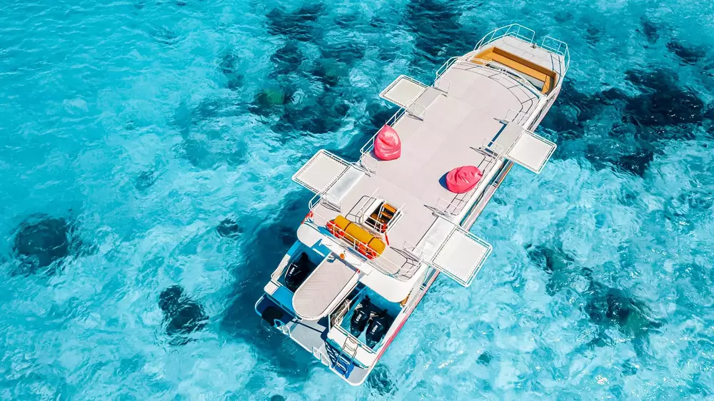 SeaStar彩虹号航拍