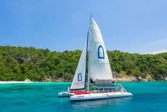 海王号双体帆船